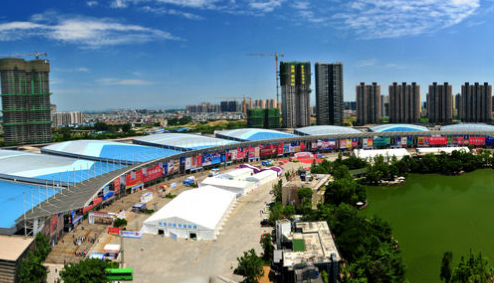 東信醫藥“扮靚”成都國藥會