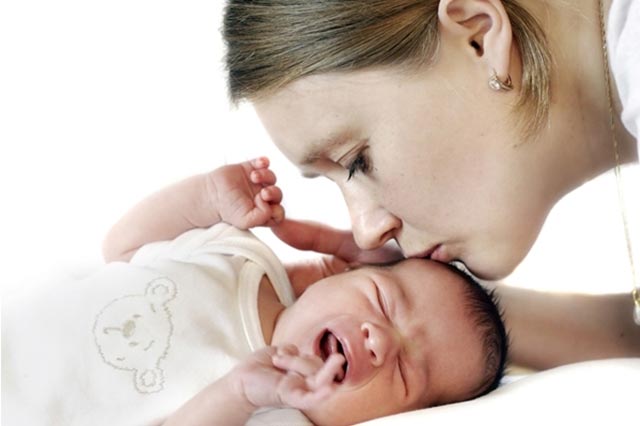 嬰兒這樣表現就是腸絞痛 家長如何緩解寶寶腸絞痛