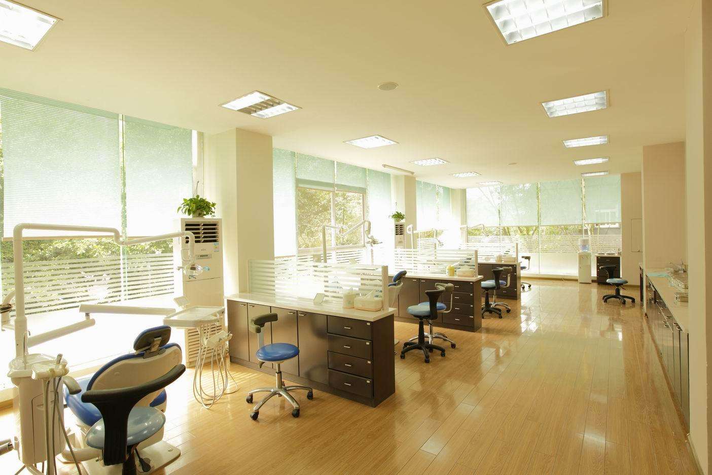 國務(wù)院：診所可跨省連鎖 只辦一張證！