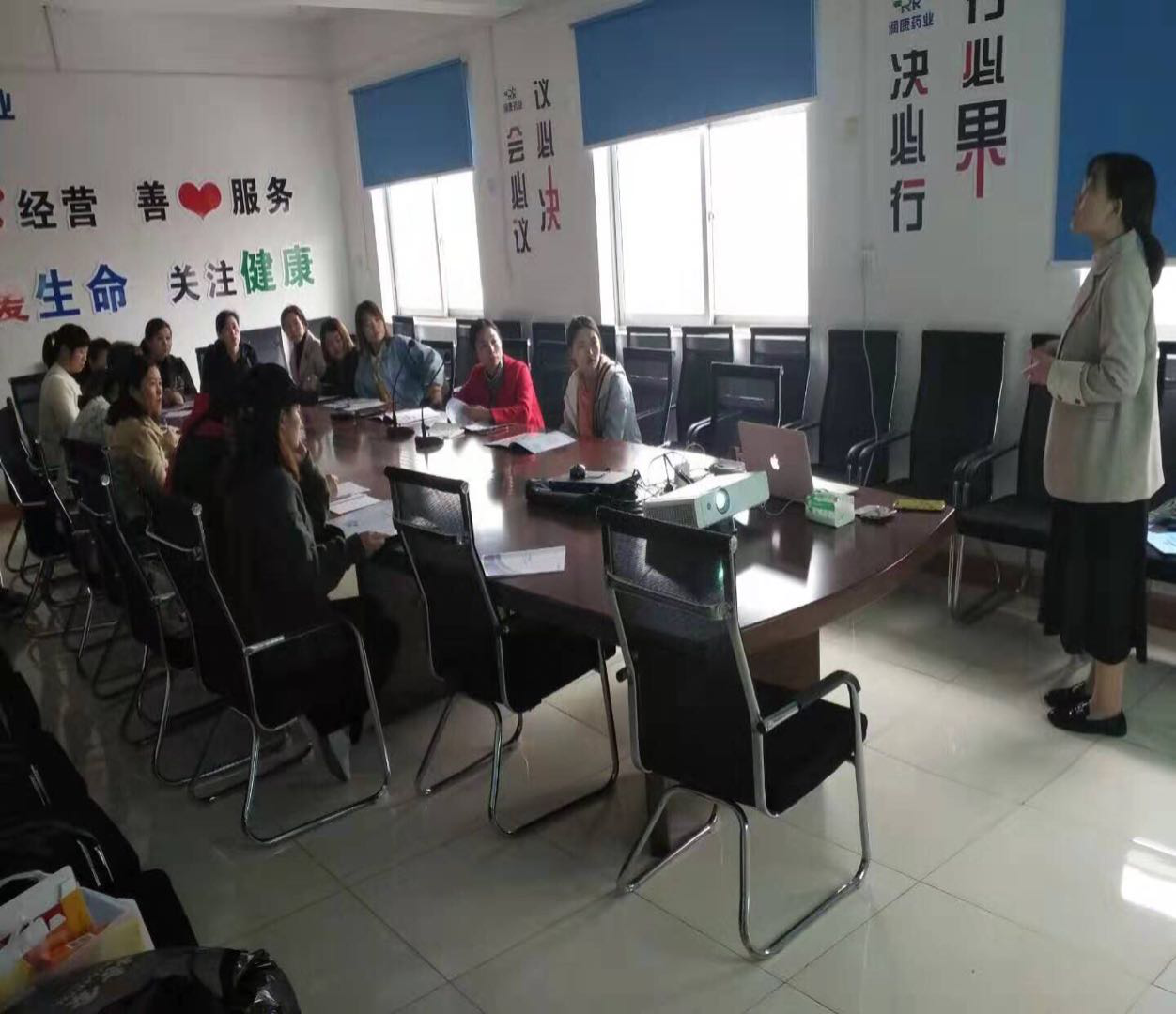 普及產品知識，推廣特色產品