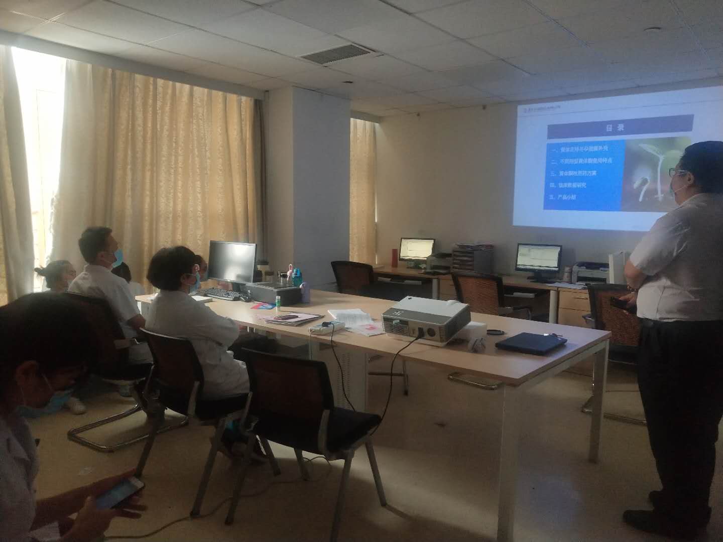 靜青“黃體酮栓”應(yīng)邀開(kāi)展棗莊市立醫(yī)院婦產(chǎn)科科室會(huì)