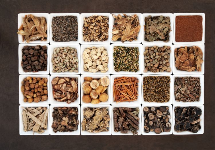 政策利好！中藥飲片進醫(yī)保 藥店可加價25%